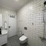 아파트 Deepxsuites